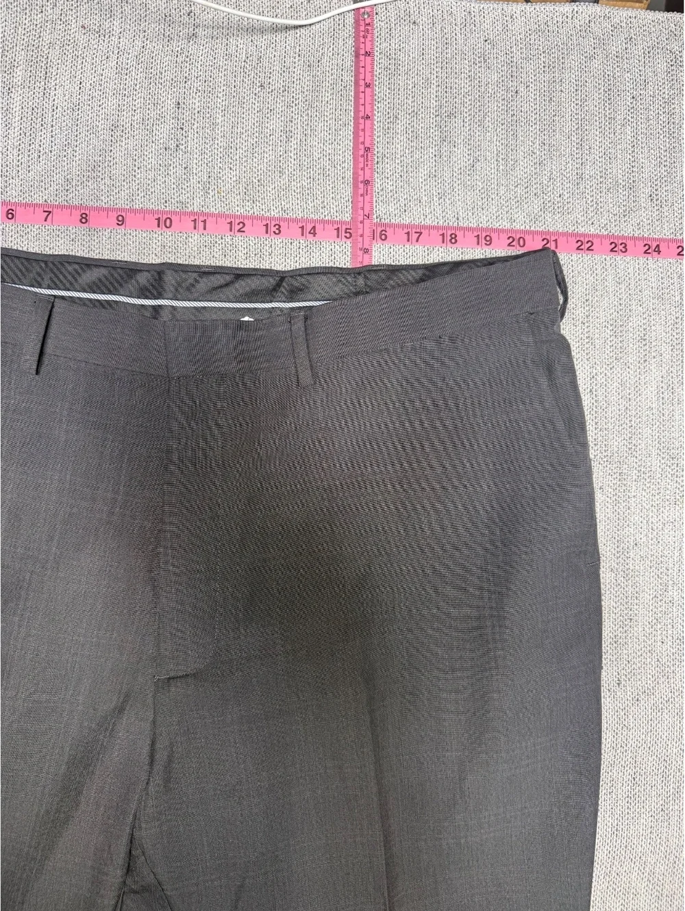 Haggar E10 Gray Straight Fit Dress Pants Men's 42x32